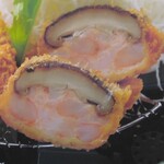 名代とんかつ かつくら - 大ぶり椎茸の海老しんじょうカツとヒレカツ