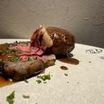 [Weekdays only] Wagyu roast beef & Logioku Hamburg set meal