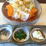 Tonkatsu Hisa - 前菜とサラダ