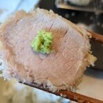 とんかつ 久 - ヒレにワサビをつけて