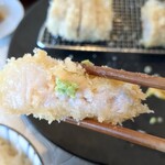 とんかつ 久 - ロースにワサビをつけて