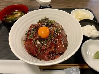 Rojiura Izakaya Kouji - 天然まぐろのユッケ丼