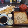 寿作 - 穴子と海老の天ぷら蕎麦（せいろ）¥2200
大きさの比較のために割箸を添えてみました