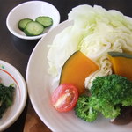 野菜ゎ地産地消、地元栗東市の無農薬栽培のものですょ(￣▽￣)