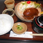 レストラン 牛石 - 肉汁たっぷりのハンバーグ定食♪
