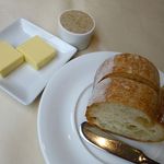 フランス料理 ル・クール - フランスパン、リエット、バター(2013/10/19撮影)
