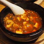 喜神菜館 - 名物 四川風石焼陳麻婆豆腐