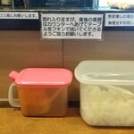 ラーメン一文路 - ニンニクとタマネギ