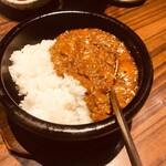 炭火焼肉深山 - 石焼ビーフカレー