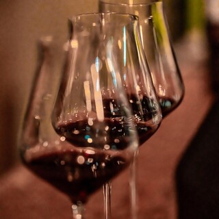 料理に合わせて楽しめるグラスワインはもちろん他のドリンクも◎