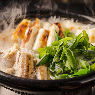 ふぐちり、う鍋と鍋料理も人気（要予約）