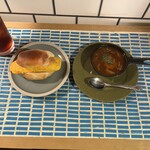 スタンド4坪らばー - 塩パンプレーン150円に卵焼きをサンド+200円　黒毛和牛のビーフシチュー350円　