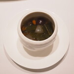 Cantonese En - 佛跳牆　数種類のキノコと廣東乾燥野菜で作ったオリジナル精進蒸しスープ