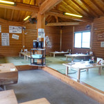 杉ケ瀬ヤナ - 店内(2013年）