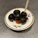 Sanwa - おつまみ 黒オリーブとドライトマト