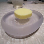 ベージュ アラン・デュカス 東京 - バター