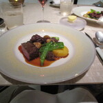 ベージュ アラン・デュカス 東京 - 肉料理