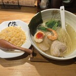 麺匠大阪らーめんしおじん - 