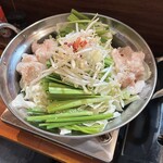 もつ焼き 勝利 - もつ鍋