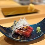 横浜 鮨 ふくじゅ - おまかせコース（9800円税込・サービス料別）／御造り～かつおのお造り（ラー油仕立て）