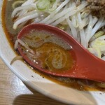 味噌麺処 花道庵 - 「Black担々麺」のスープ
            2023年10月3日