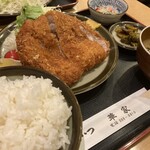 とんかつ華家 - 