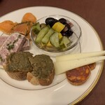 Estella - スペイン風オードブルの盛り合わせ