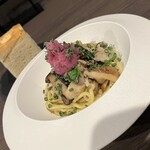 Eccomi!! - 秋刀魚と万願寺,紅大根のペペロンチーノ