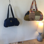 コーヒー オッタ - がま口バックが可愛くディスプレイ