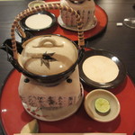 松茸と鱧の土瓶蒸し