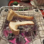 阿寓 - 焼き松茸アップ