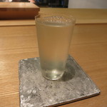 新屋敷 幸福論 - 日本酒「貴」をいただきました。