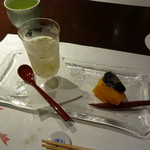 あら井 - デザートはゆずのゼリーと柿