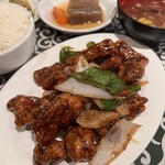 中国名菜処 悟空 - 豚肉唐揚げブラックペッパー定食