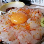 鮨・酒・肴 サカナファクトリー - 赤海老たっぷり