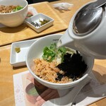 nana's ​green ​tea  - 『鮭ととろろ昆布の柚子胡椒出汁茶漬け』