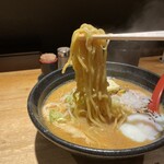 Sapporo Ramen Shishiou - 中太麺