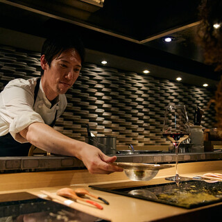 【和と洋の融合】経験豊富なシェフが織りなす創作鉄板焼