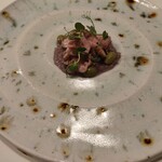 ジュエーメ - 発芽玄米のリゾット
      横手のブランド豚『十豚』ヒレのロースト
      えんどう豆