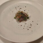 ジュエーメ - 里芋
      芭蕉カジキ
      ピーマンとプルーム
      柚子のゼラチンの覆い 黒胡椒を添えて