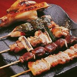 【严选牛肉/特选鸡肉】肉寿司、烤鸡肉串+日本料理料理（110种）无限畅饮套餐3小时3000日元