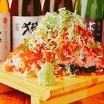 [Specialty! 】Special serving of green onion toro ~ Luxury ultimate Sushi with plump salmon roe is exquisite ~