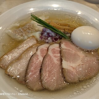 宍道湖しじみ中華蕎麦 琥珀 東京本店