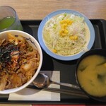 松屋 - 料理写真:キムチ牛丼並500円、生野菜(130円が無料)(2023.9.25)