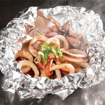 soft! grilled squid in foil