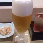 Kudanshita Sushi Masa - 〆張鶴の冷酒とチェーサーは生ビール（笑）