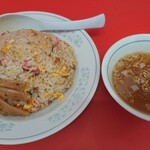 ラーメンやまもと - 料理写真:チャーハン