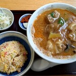 登龍門 - やわらか豚角煮のせ担々めんと半チャーハン＠1130円