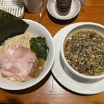 伍年食堂 - 昆布水つけ麺¥1000
            ※替え玉(半玉)無料