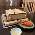 伊勢海老　海鮮蒸し料理　華月 - 